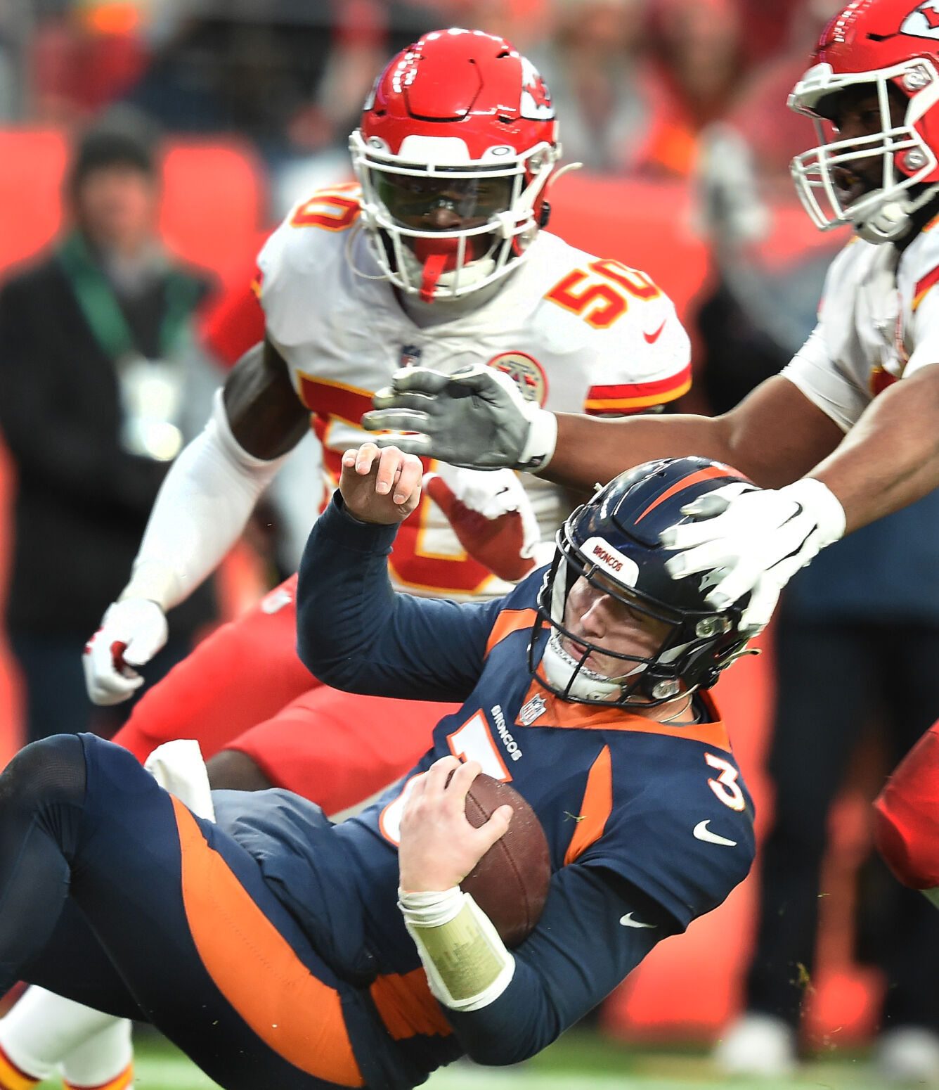 010922-s-broncos-chiefs 15.JPG